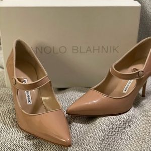 Manolo Mary Jane, nude patent leather 38